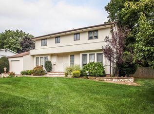 6 Madison Ave, Jericho, NY 11753
