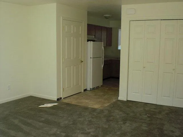 Studio, 400 sqft, $725 — Photo 3