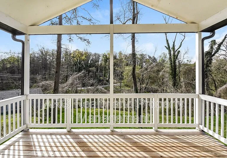 2215 Lang Dr SW — Photo 16