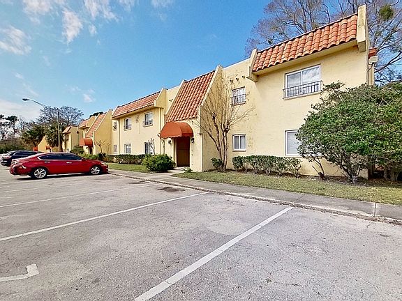 2nd image of 3875 Mission Dr Unit 4