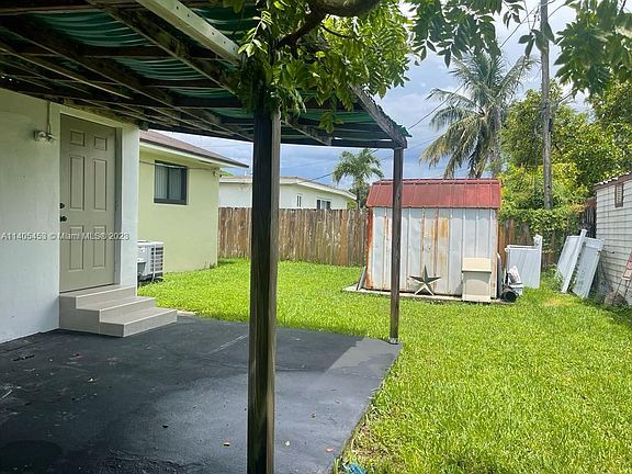 5th image of 276 Northwest Blvd #278