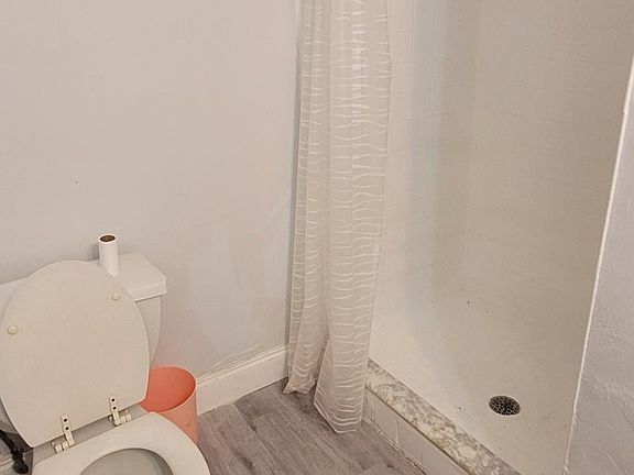 4th image of 1253 Pierce St #1253