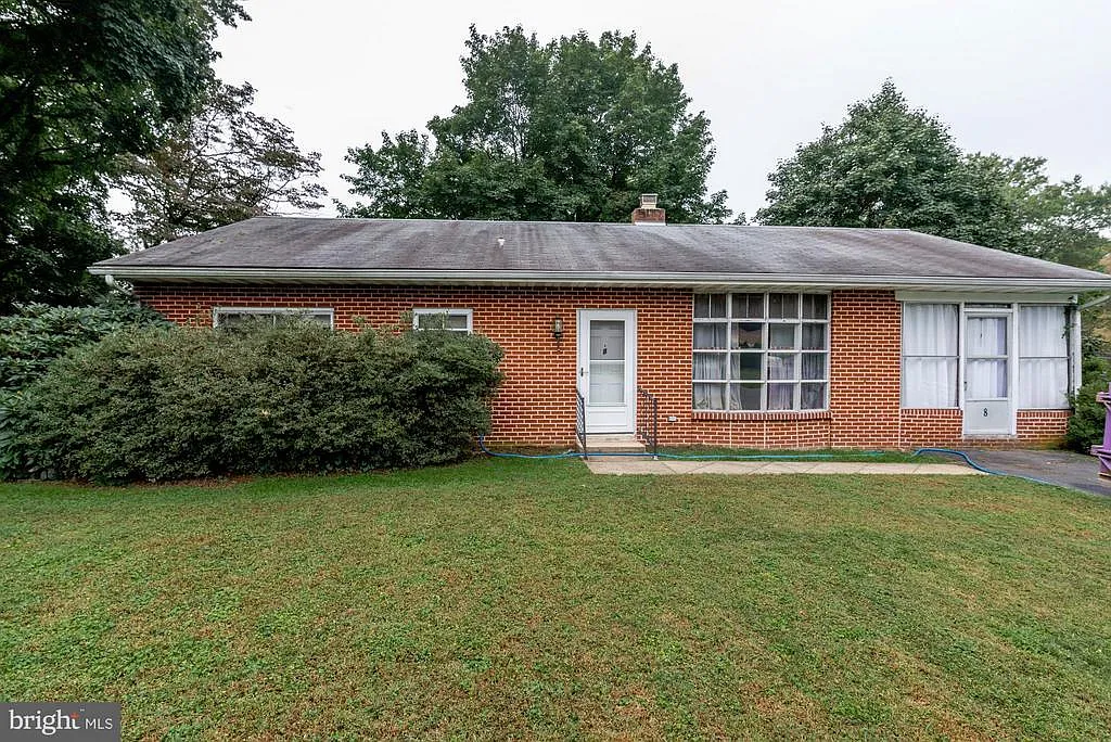 8 Gable Park Rd photo 1