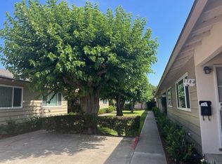1746 E Palmyra Ave, Orange, CA 92866