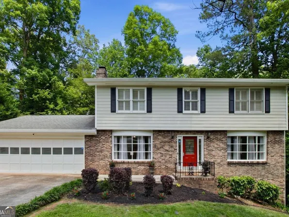2590 Bentbrook Ct, Dunwoody, GA 30360