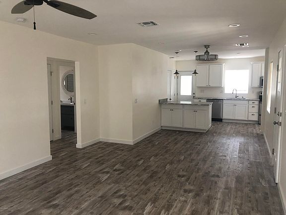 2nd image of 326 W Highland Ave