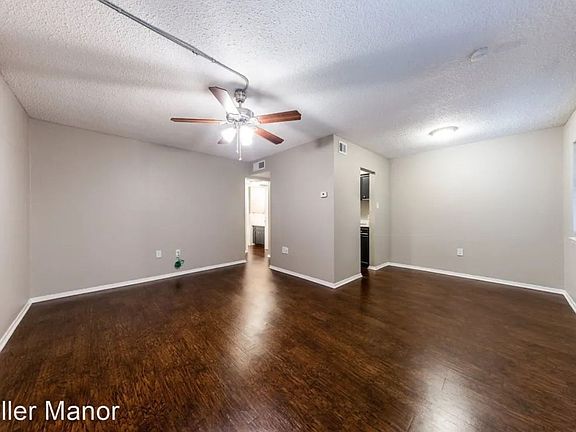 5th image of 205 E Huisache Ave #207
