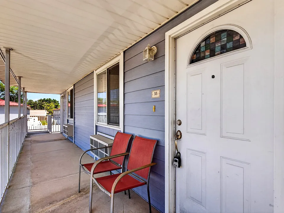 1664 Beach Blvd #35