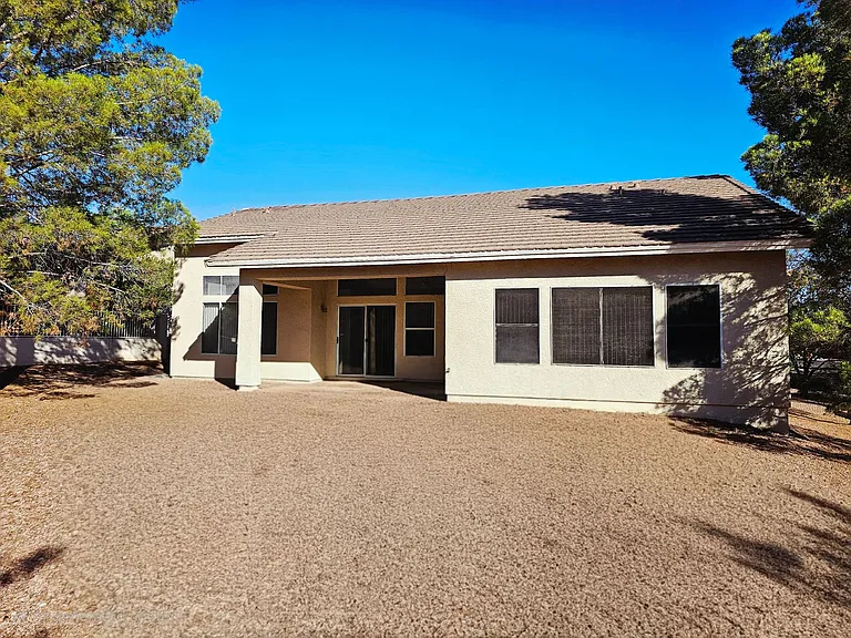 1725 W Tumbleweed Ln — Photo 11