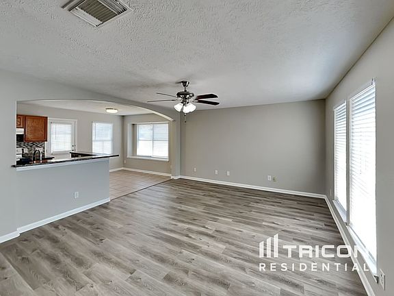 4th image of 13734 Running Bear Dr