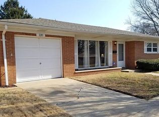 120 Chevy Chase Dr, Belleville, IL