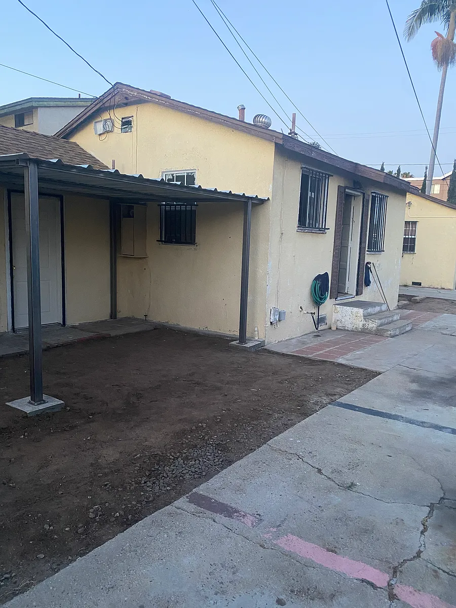 Building Photo - 13113 Florwood Ave #2