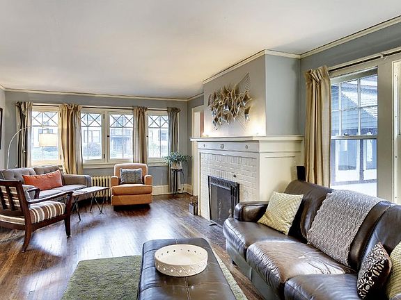 3rd image of 3408 Hennepin Ave