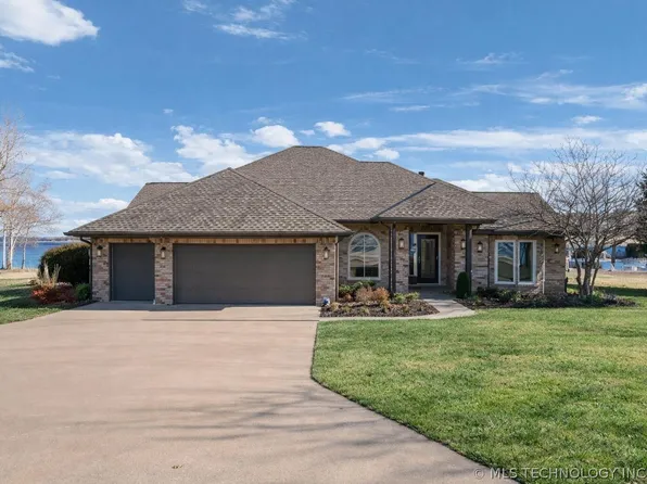 5013 Lake Breeze Rd, Grove, OK 74344