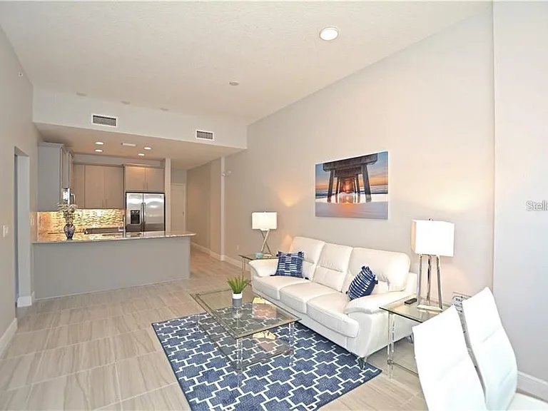 1500 State St #603 — Photo 4