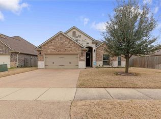15624 Shady Brook Ln, College Station, TX 77845