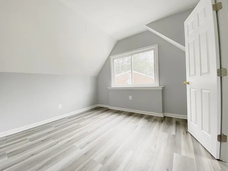 1536 Douglas St NE — Photo 18