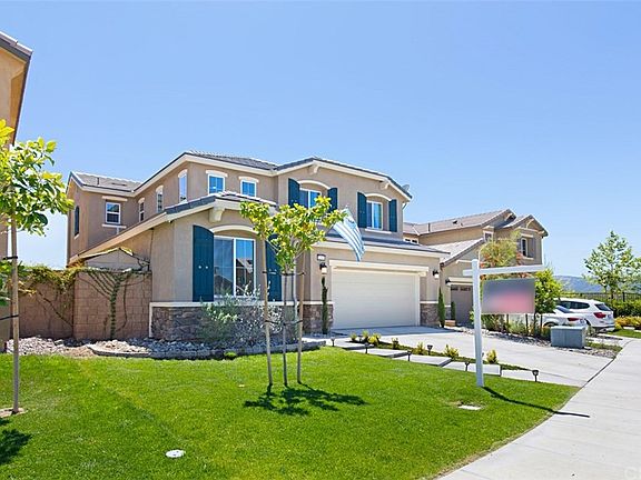 3rd image of 24563 Teakwood Ct