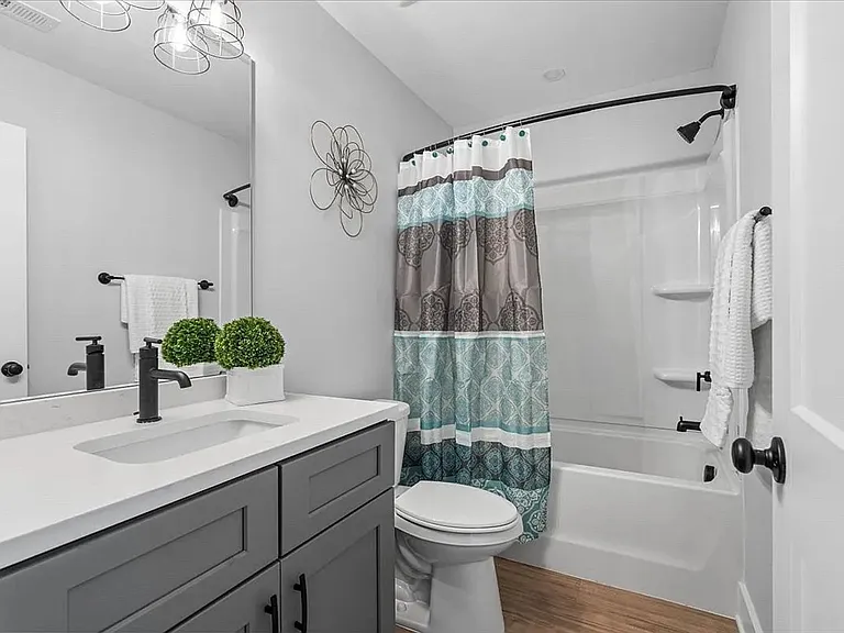 435 Saint James St NW — Photo 10