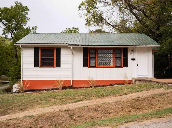303 N 5th St, Thayer, MO 65791