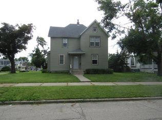 202 N 7th St, Marshalltown, IA 50158