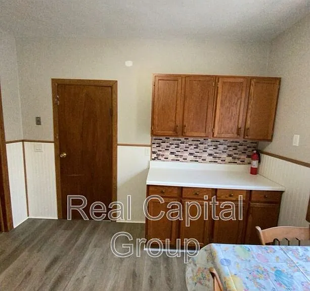 102 Macamley St #2 — Photo 3