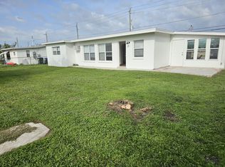 6098 Pan American Blvd, North Port, FL 34287