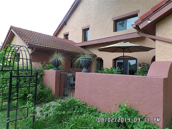 2nd image of 164 Golf Club Dr