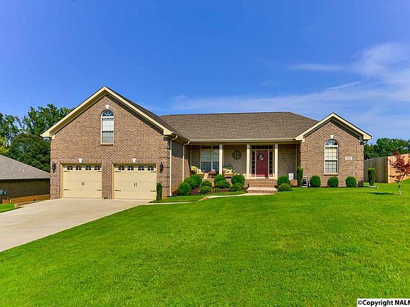2nd image of 113 Grassy Bank Dr