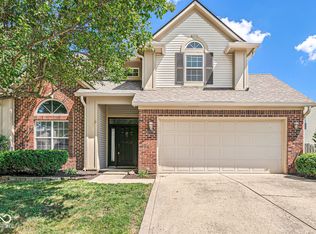 6244 Valleyview Dr, Fishers, IN 46038