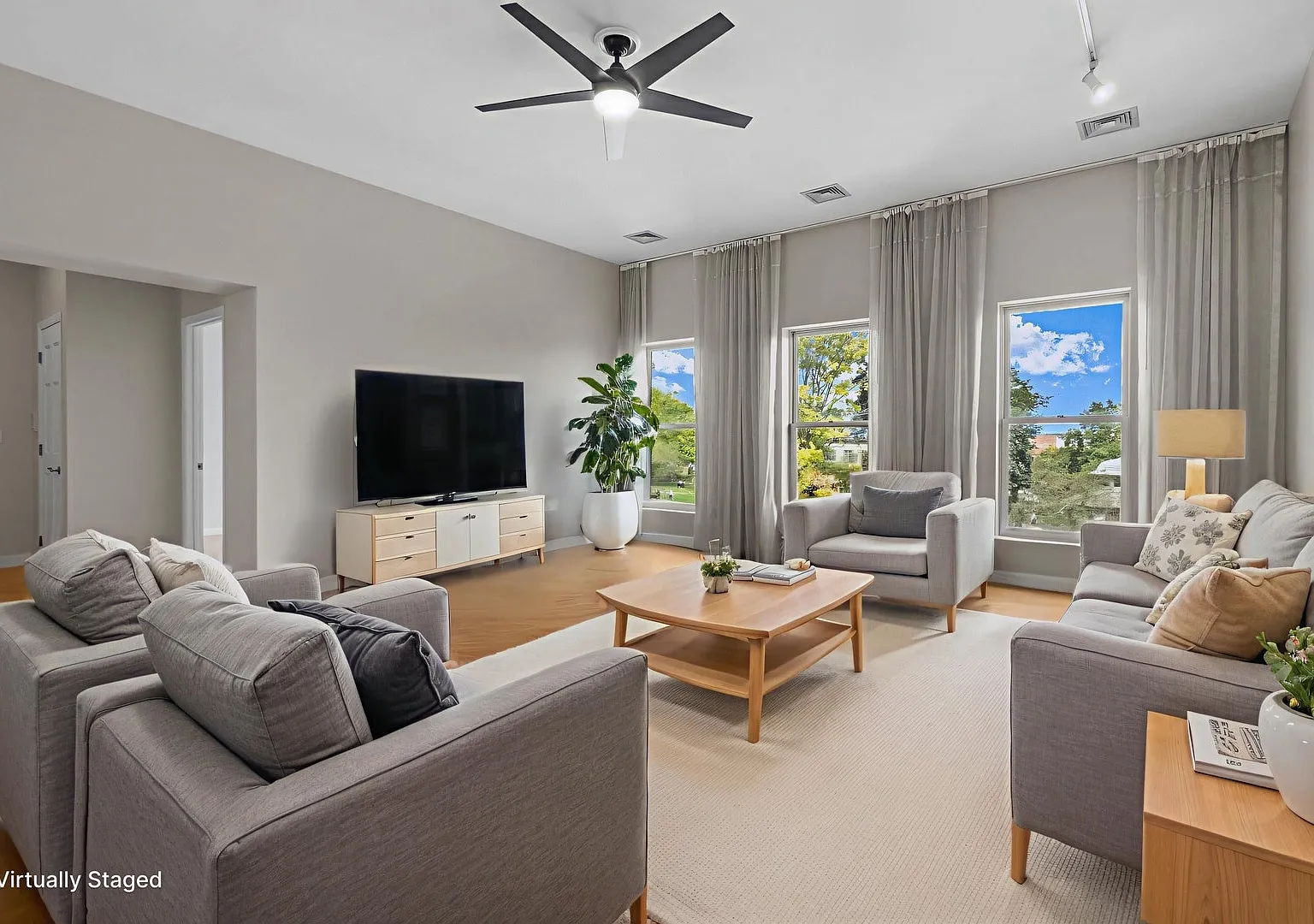 2 bed, 1500 sqft, $2,600 — Photo 3