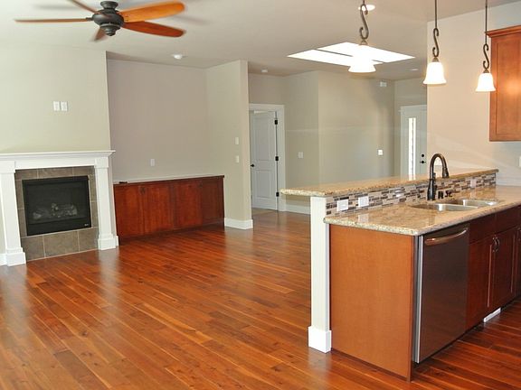5th image of 286 SW Teal Ct