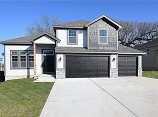 316 Fairview Cir, Platte City, MO 64079