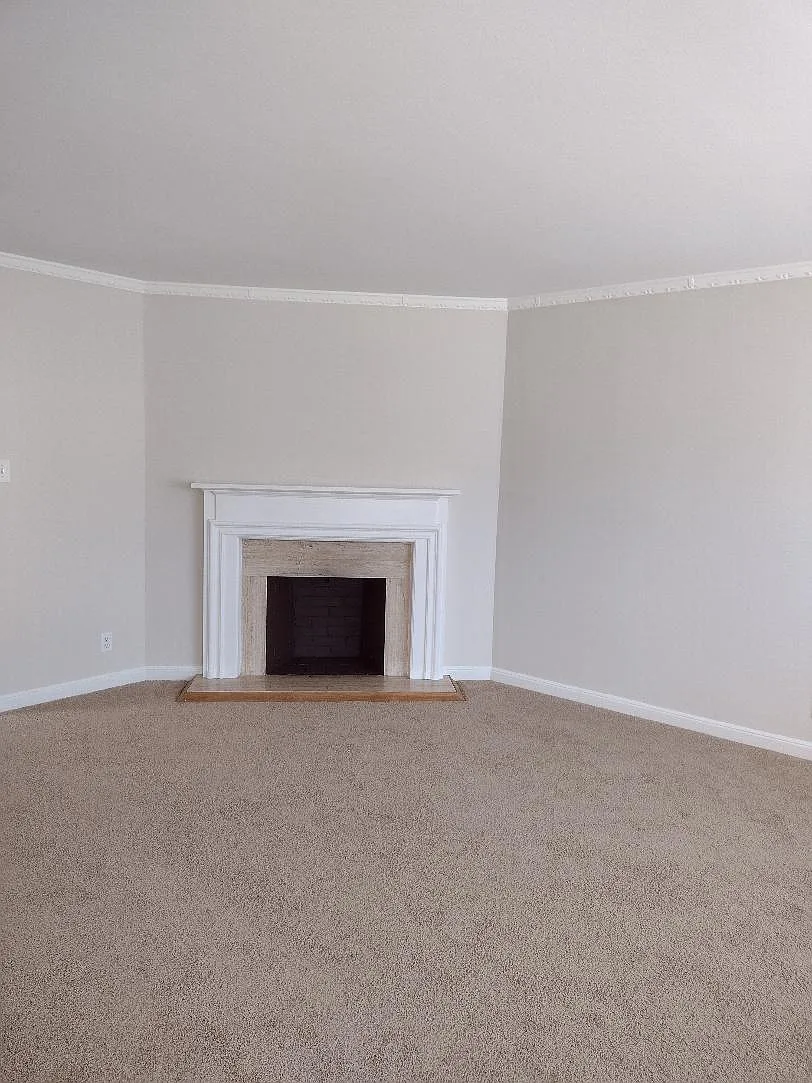 3 bed, 1.5 bath, 1300 sqft, $5,000 — Photo 3
