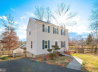 15230 Elk Run Rd, Chantilly, VA 20151