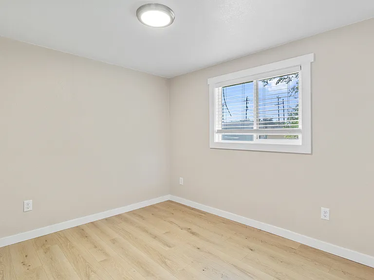 728 Walnut St — Photo 19