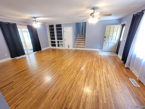 4th image of 6602 Robinhood Ln NW