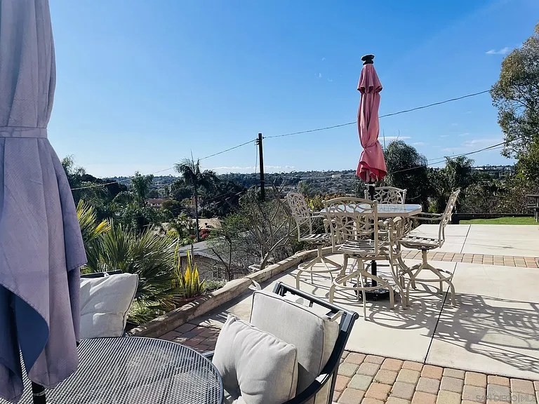 1255 Rhea Pl #A — Photo 3