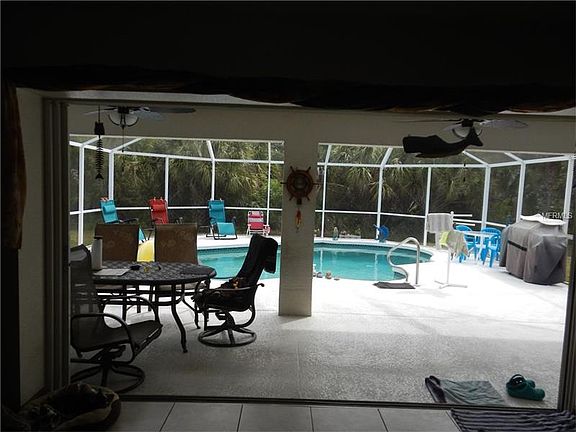 5th image of 4066 Quaker Ln