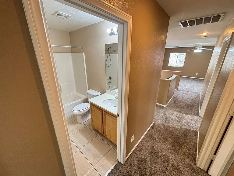 5052 Diamond Ranch Ave — Photo 20