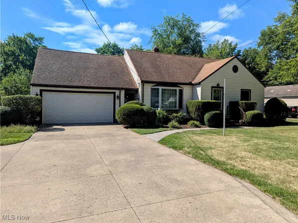 25715 Westwood Rd, Westlake, OH 44145