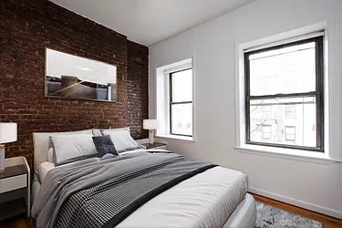 Rented by R New York