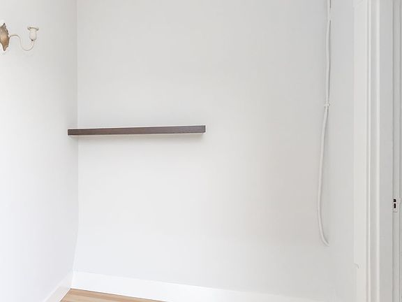 4th image of 626 Grand Ave #6
