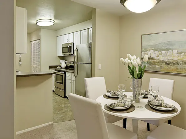 Station at Mill Creek Apartments