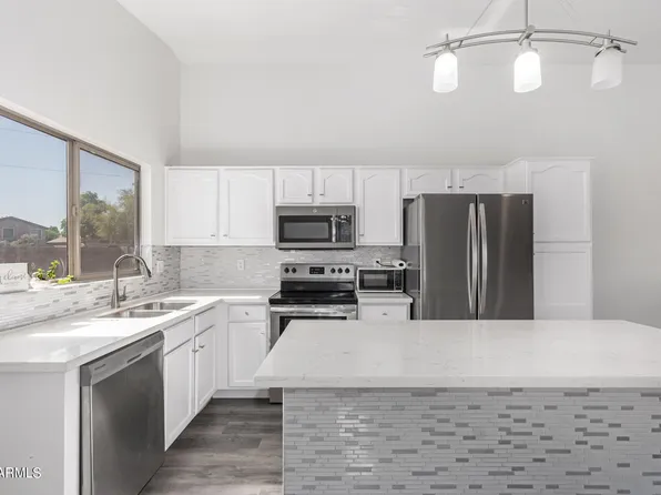 8021 N 87TH Drive, Peoria, AZ 85345