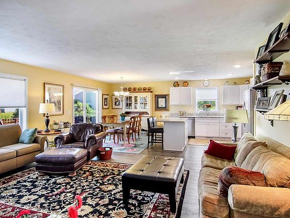 4th image of 5098 S Liberty Dr