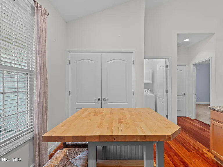 38 Amber Ct — Photo 11