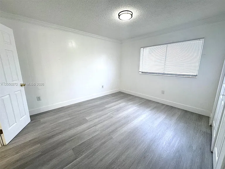 2740 W 62nd St #205 — Photo 9