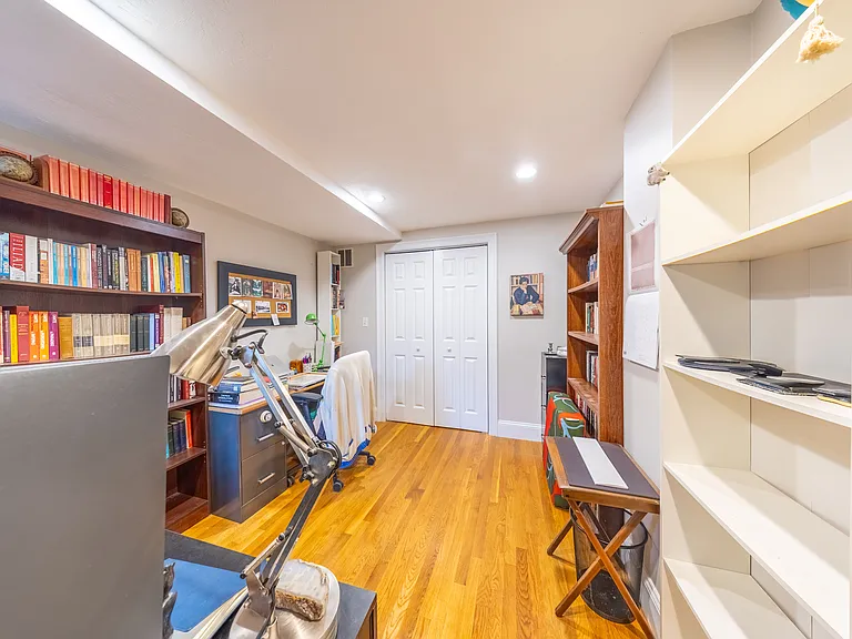 1720 Beacon St #1 — Photo 15