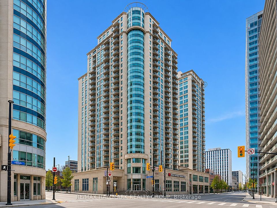 1st image of 234 Rideau St #203